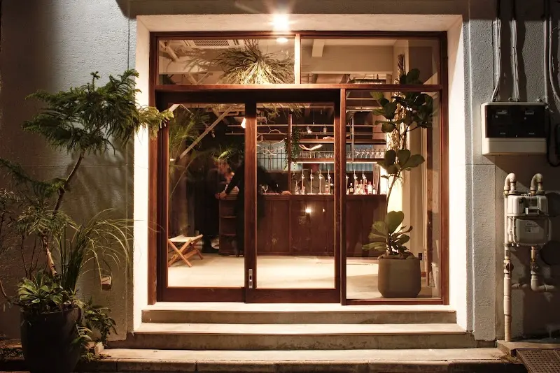 sabo beer bar ＆ bookstoreの写真