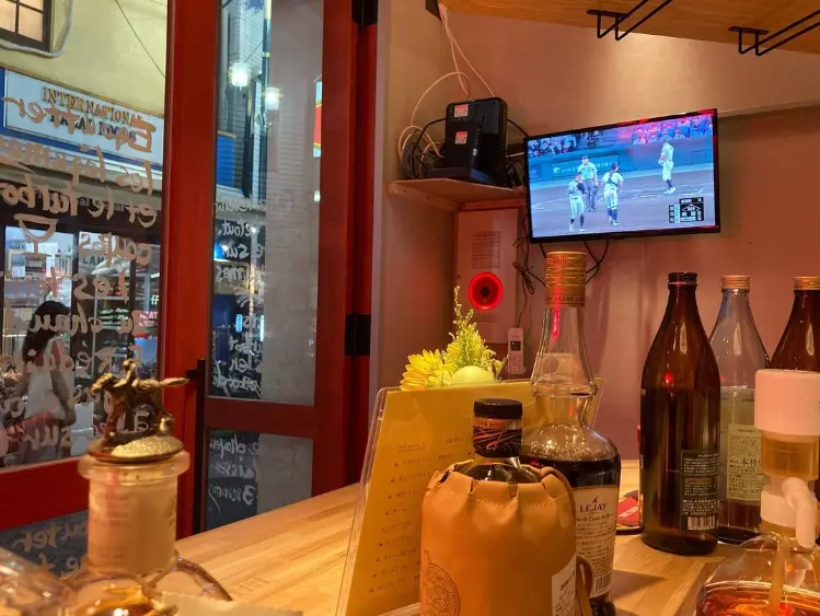 立ち飲み After Hours 2005（アフターアワーズ2005） 高円寺駅前店の写真