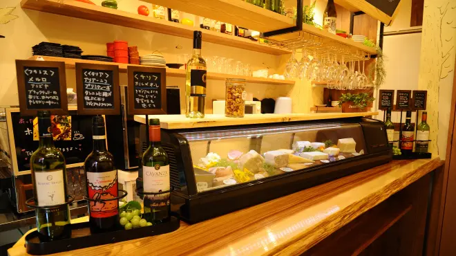 濃厚ワインとチーズのお店 カルネ & ヴィーノ Standの写真