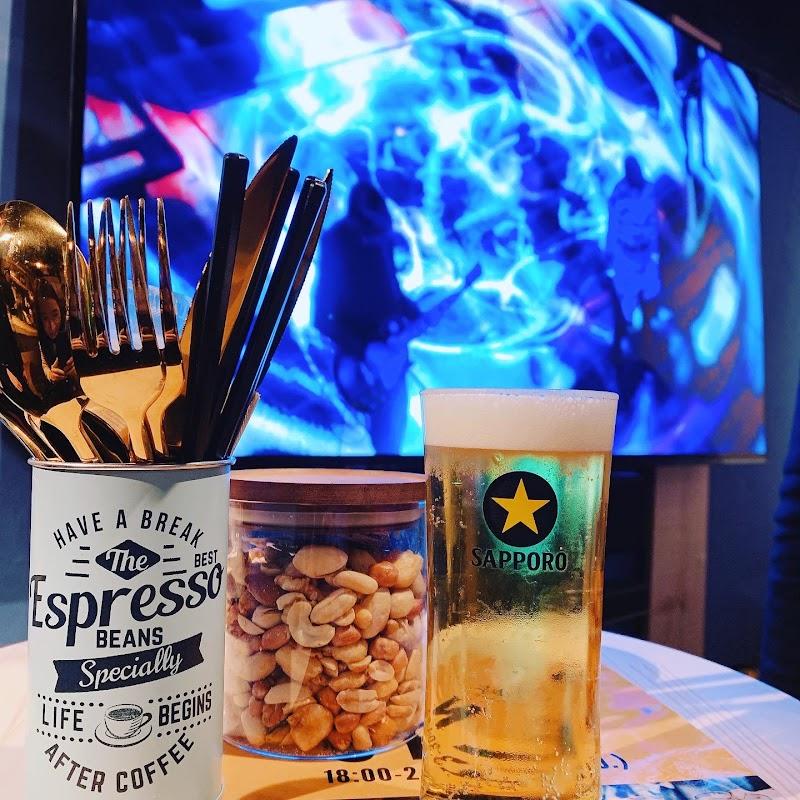 CROSS ROAD Music＆SportsBARの写真